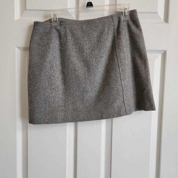 Mini skirt - Picture 1 of 2